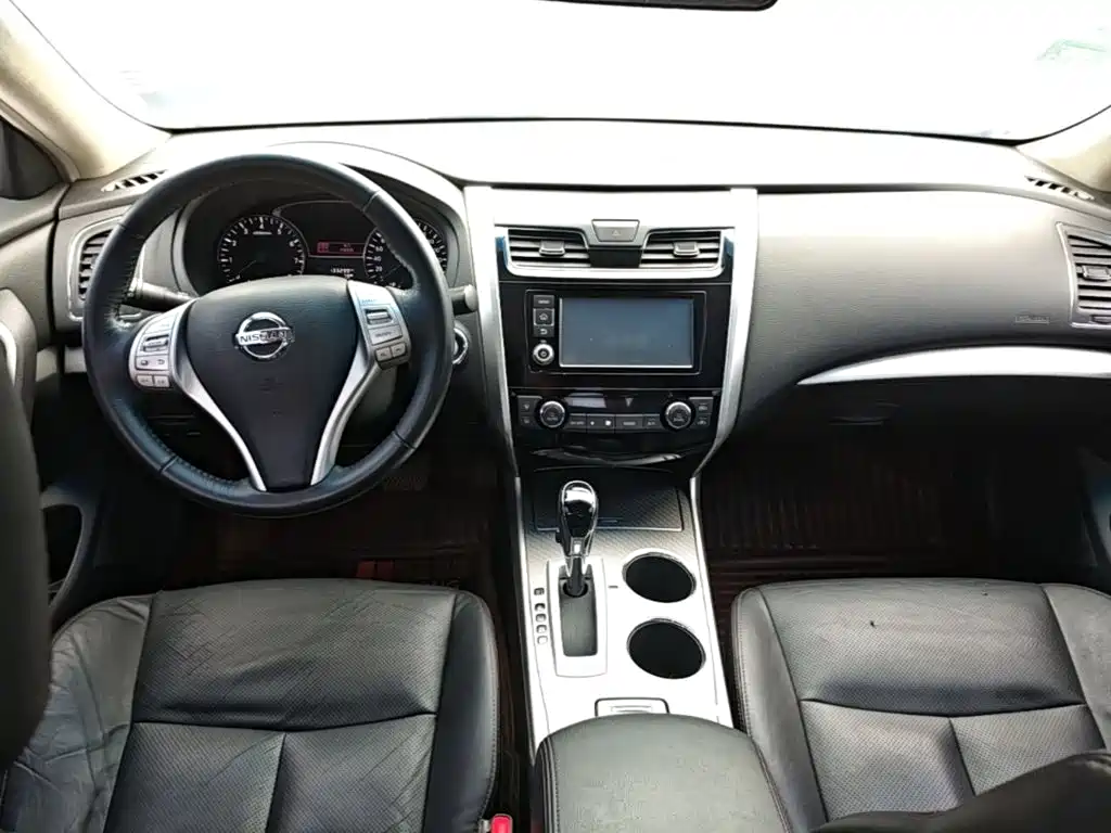 Nissan Teana — миниатюра 10