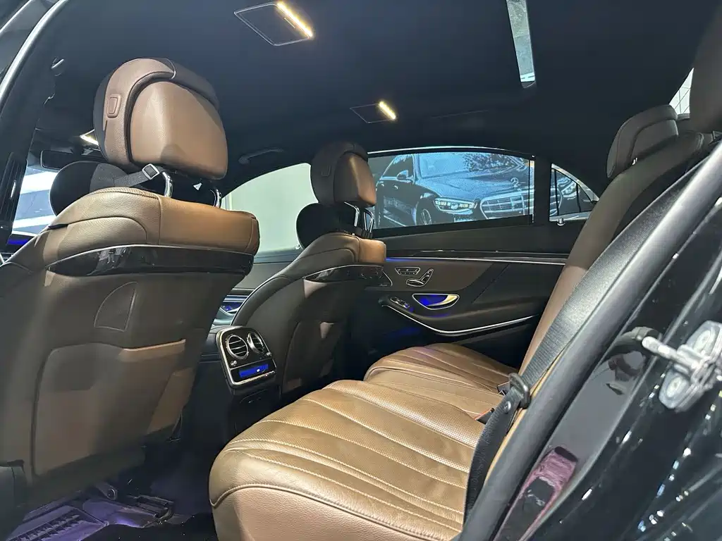 Mercedes-Benz S-Class — миниатюра 6