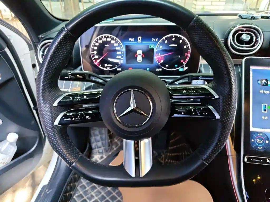 Mercedes-Benz C-Class — миниатюра 3