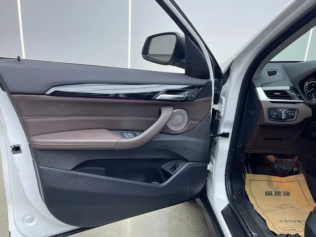 BMW X1 — миниатюра 9
