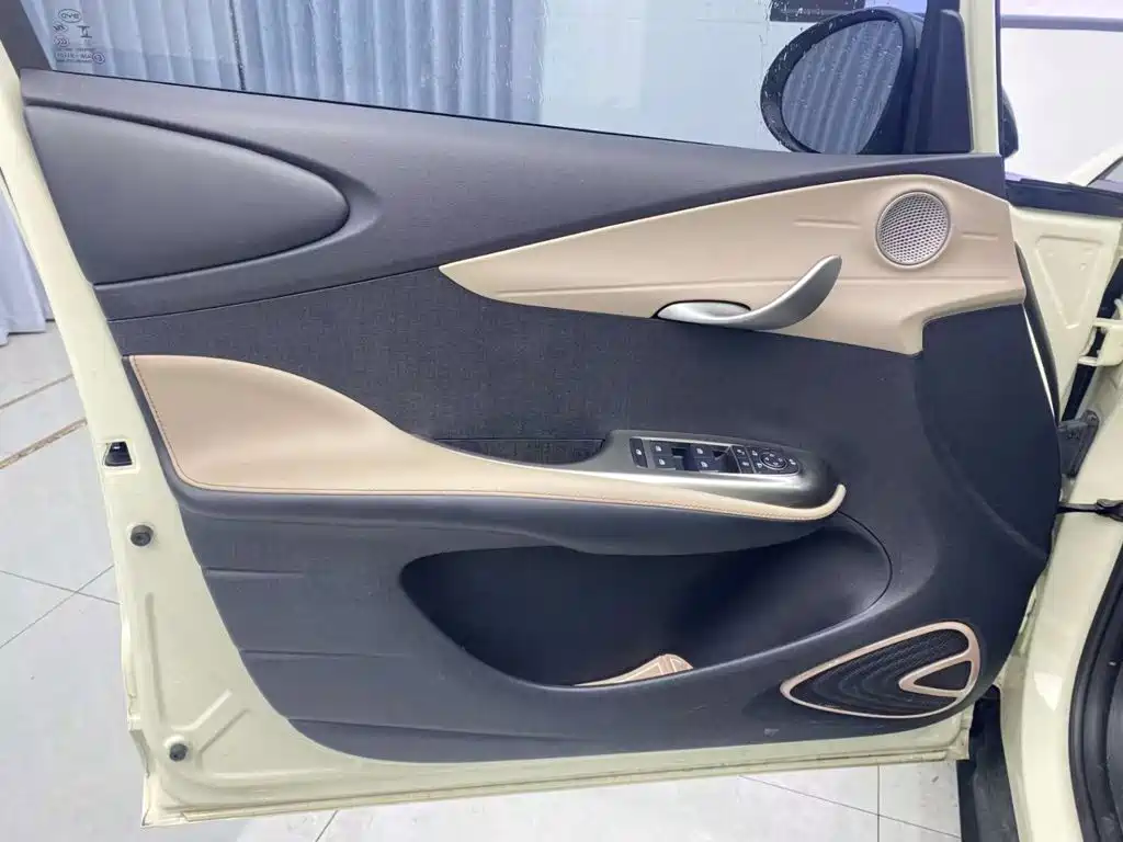 BYD Dolphin — миниатюра 7