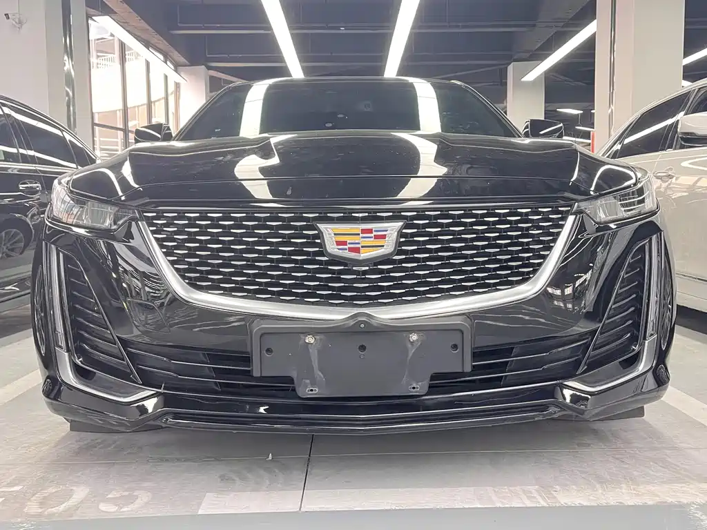 Cadillac CT5 — миниатюра 2