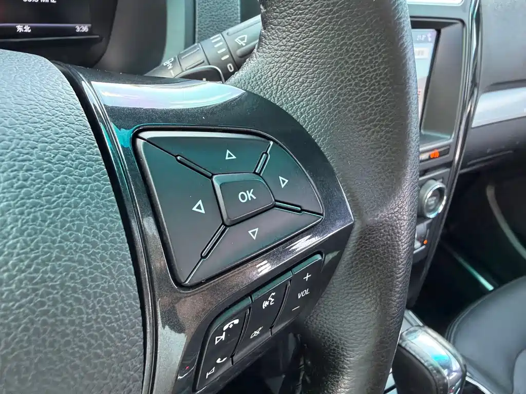 Ford Explorer (Import) — миниатюра 14