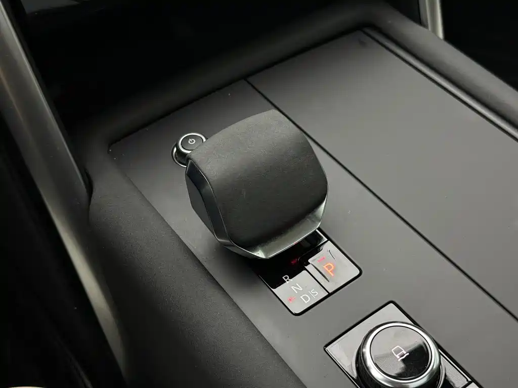 Land Rover Discovery — миниатюра 18