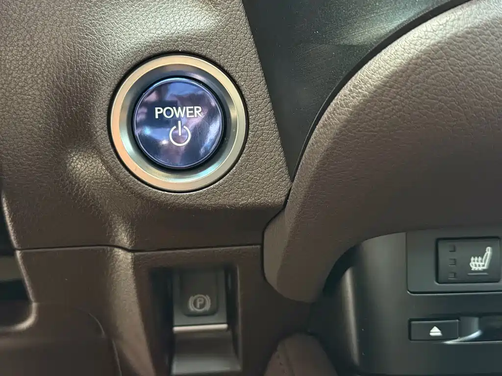 Lexus ES — миниатюра 13