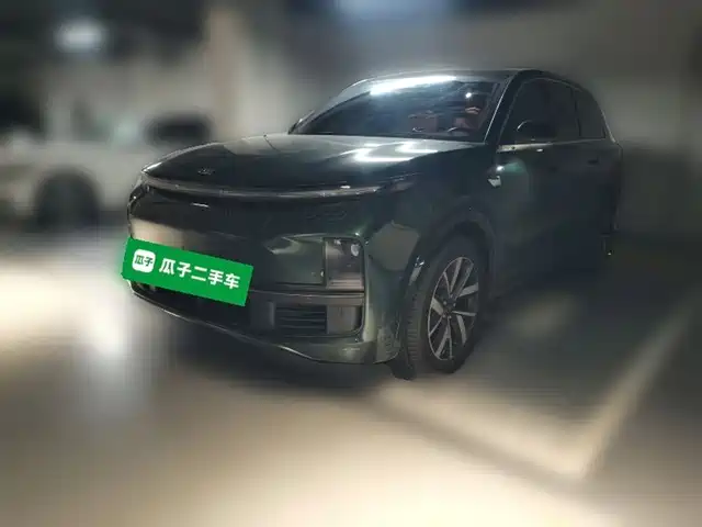 Li Auto L8