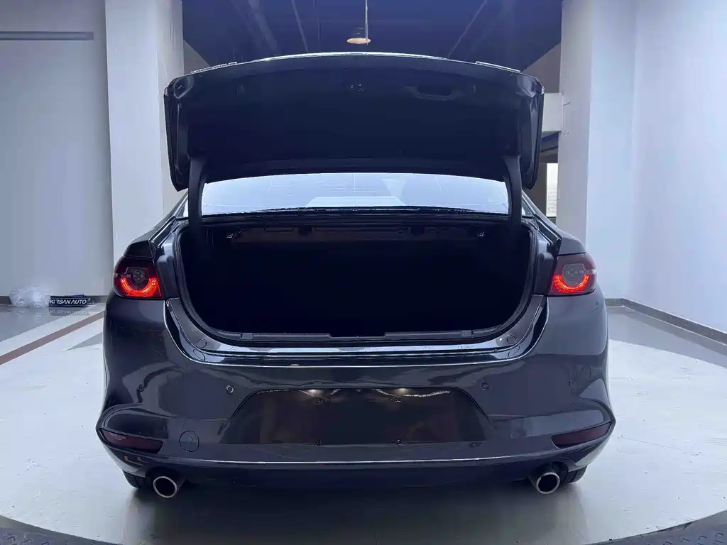 Mazda 3 Axela — миниатюра 19