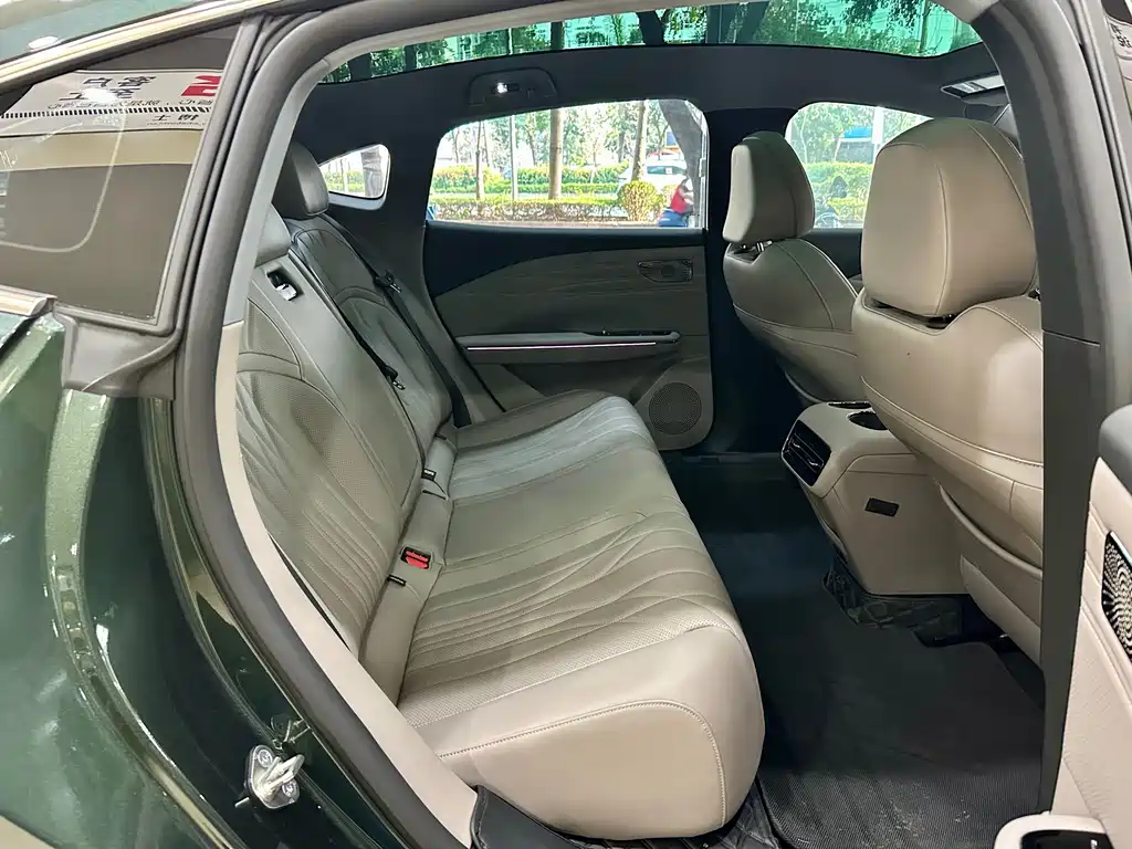 GEELY GALAXY GALAXY SPARKLE 8