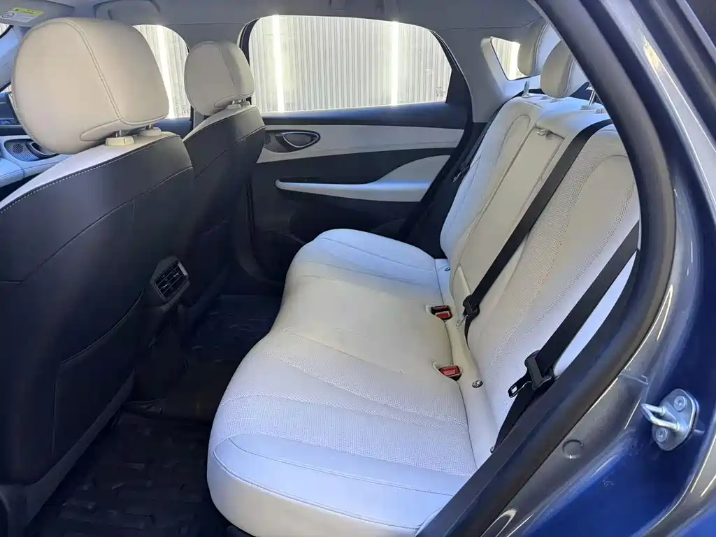 BYD Seal 05 DM-i — миниатюра 7