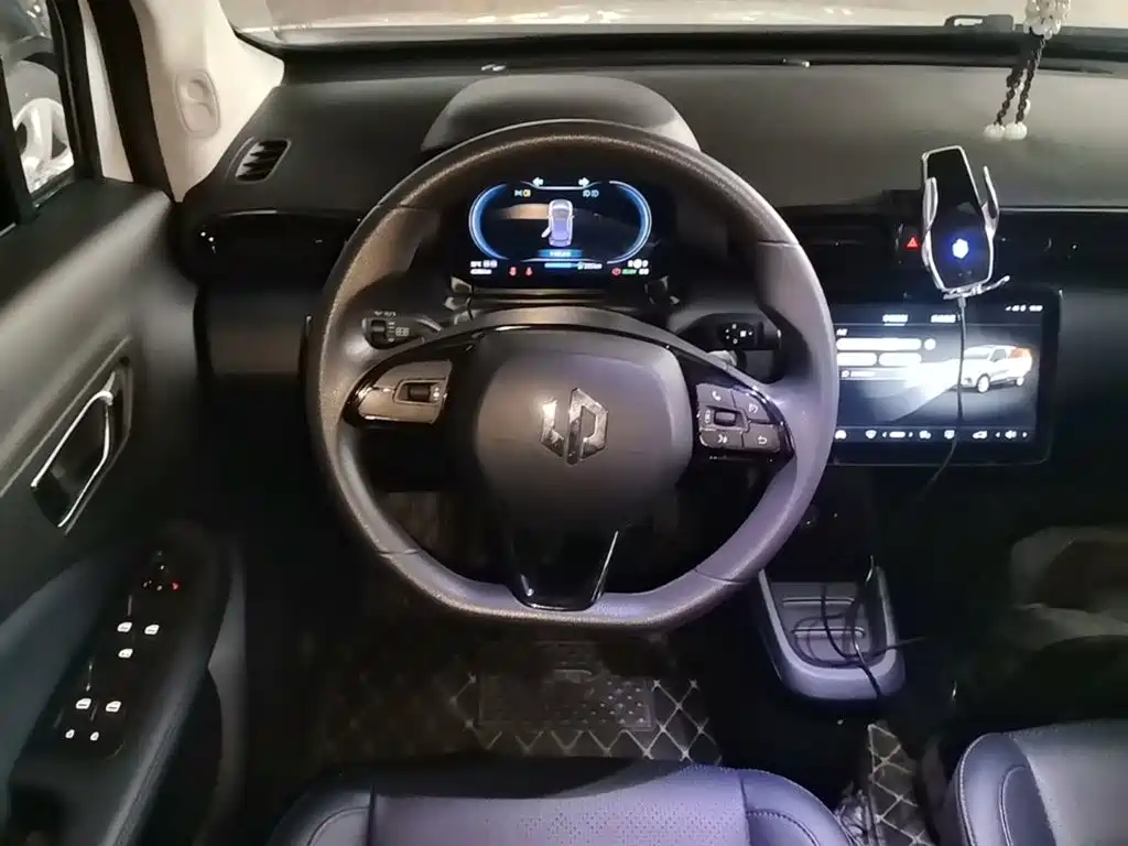 Leapmotor Leapmotor T03 — миниатюра 11