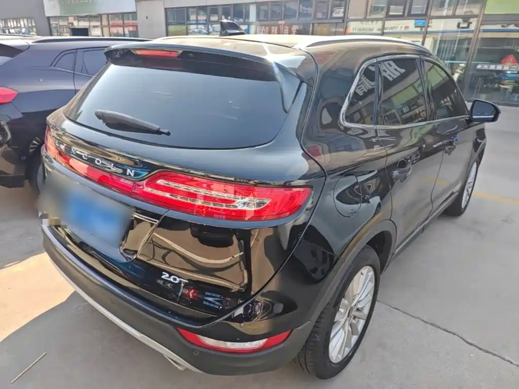 Lincoln MKC — миниатюра 5