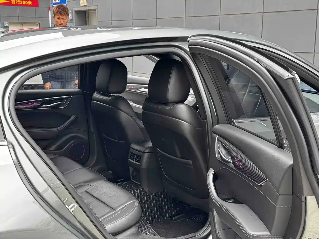 Cadillac CT5 — миниатюра 25