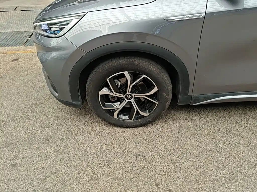 BYD Yuan Plus — миниатюра 23