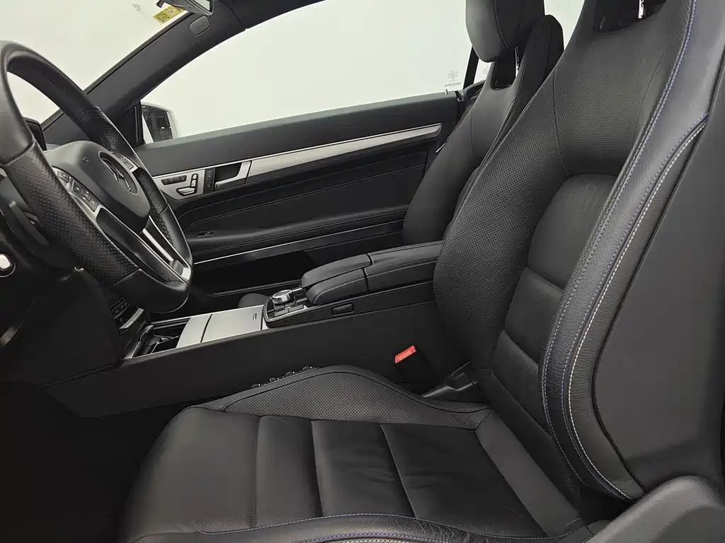 Mercedes-Benz E-Class (Import) — миниатюра 10