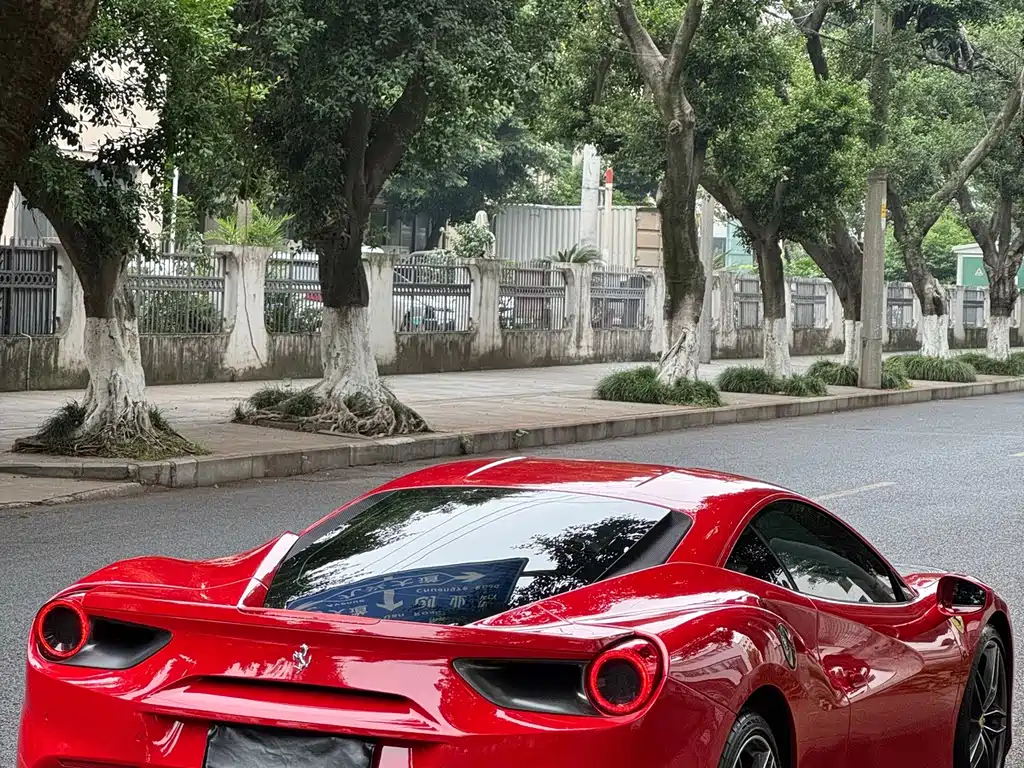 Ferrari 488 — миниатюра 2
