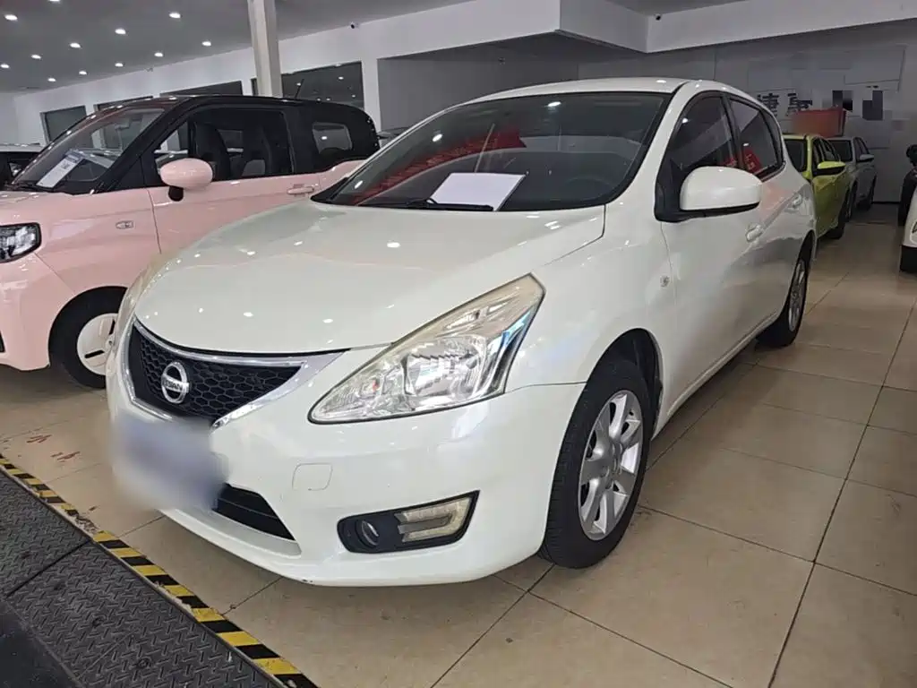 Nissan Tiida — миниатюра 2