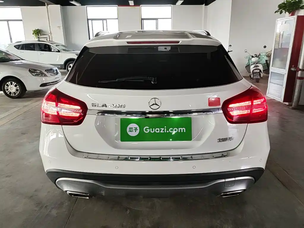 Mercedes-Benz GLA — миниатюра 6
