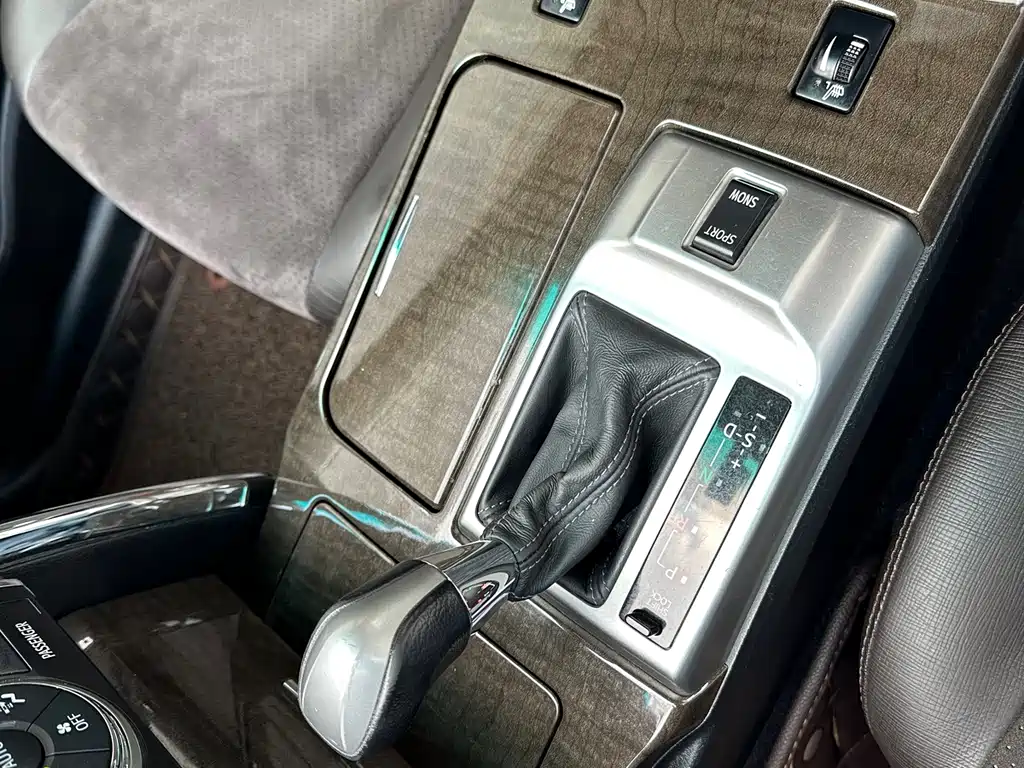 Toyota Reiz — миниатюра 13