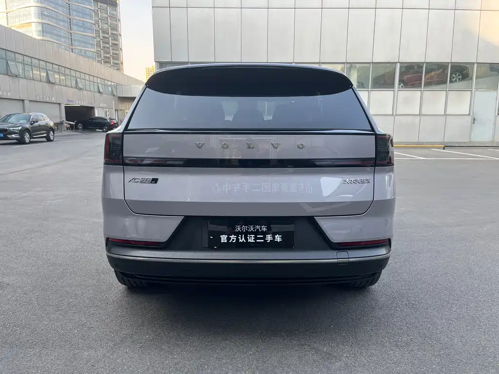 Volvo XC70 PHEV — миниатюра 6