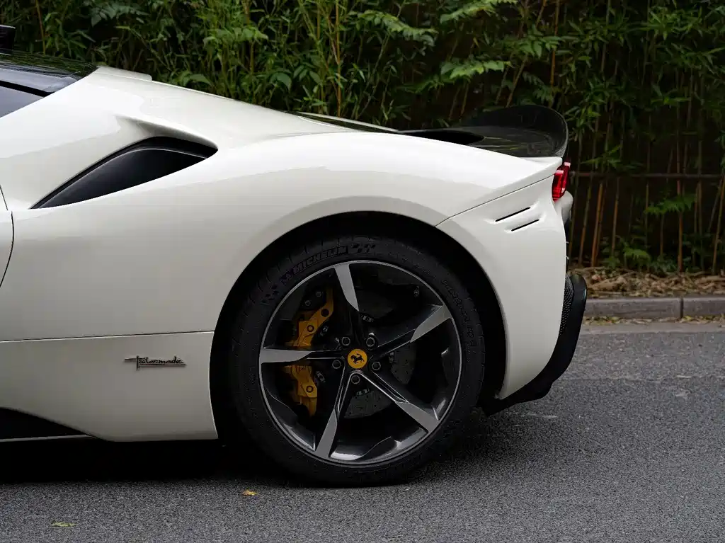 Ferrari SF90 — миниатюра 7