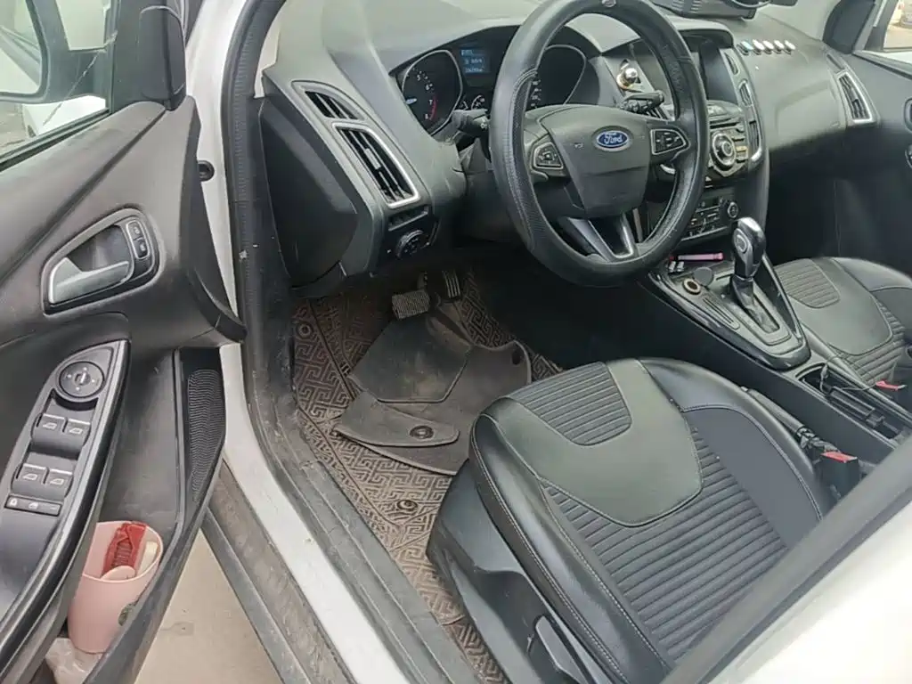 Ford Focus — миниатюра 16