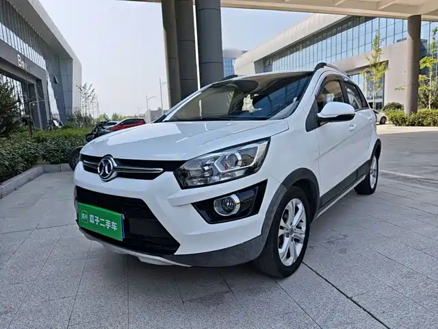 BAIC Senova X25