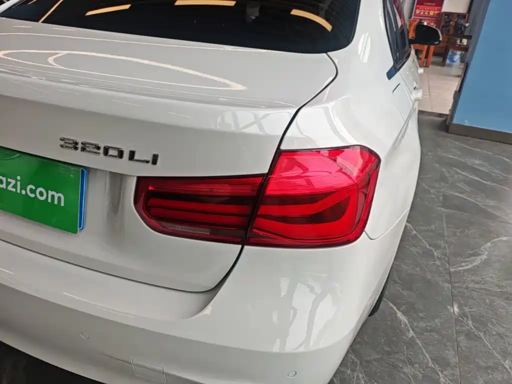 BMW 3 Series — миниатюра 8