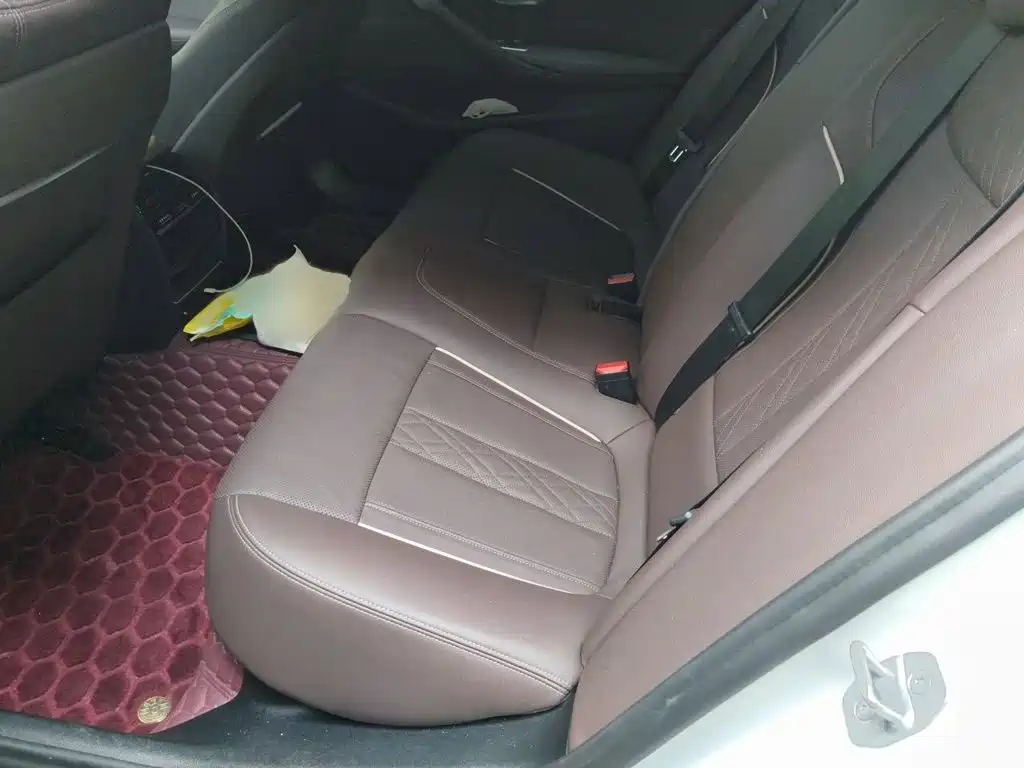 BMW 5 Series — миниатюра 15