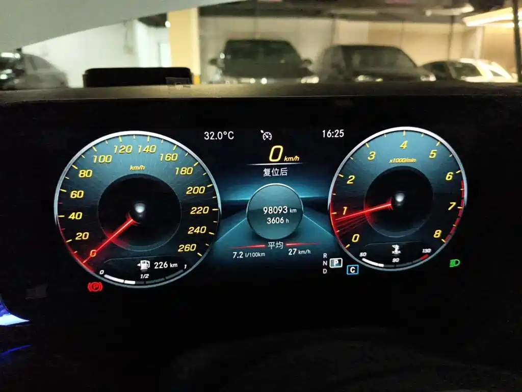 Mercedes-Benz A-Class — миниатюра 7