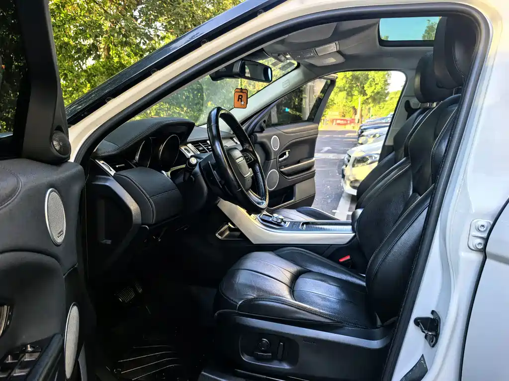 Land Rover Evoque — миниатюра 7