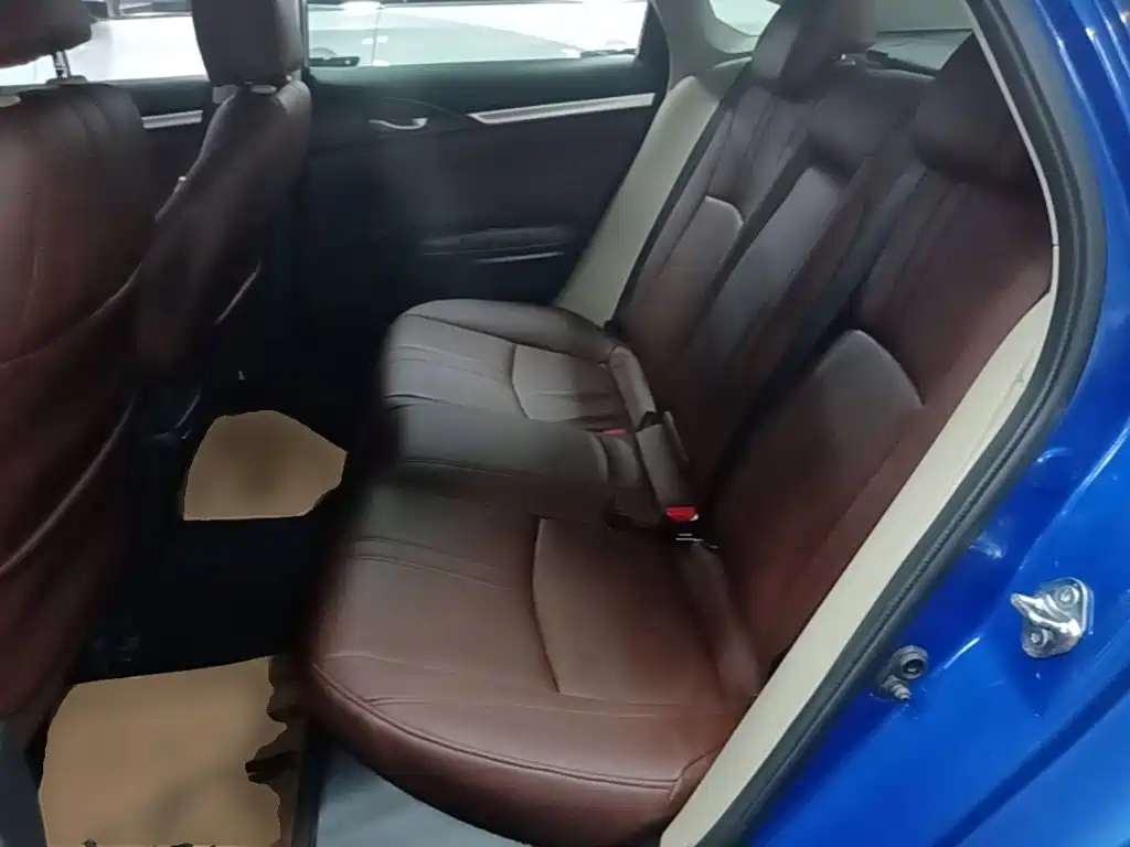 Honda Civic — миниатюра 17