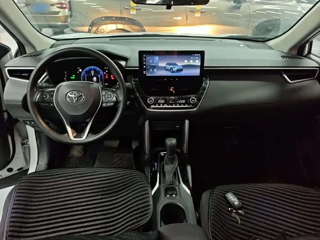 Toyota Frontlander — миниатюра 10