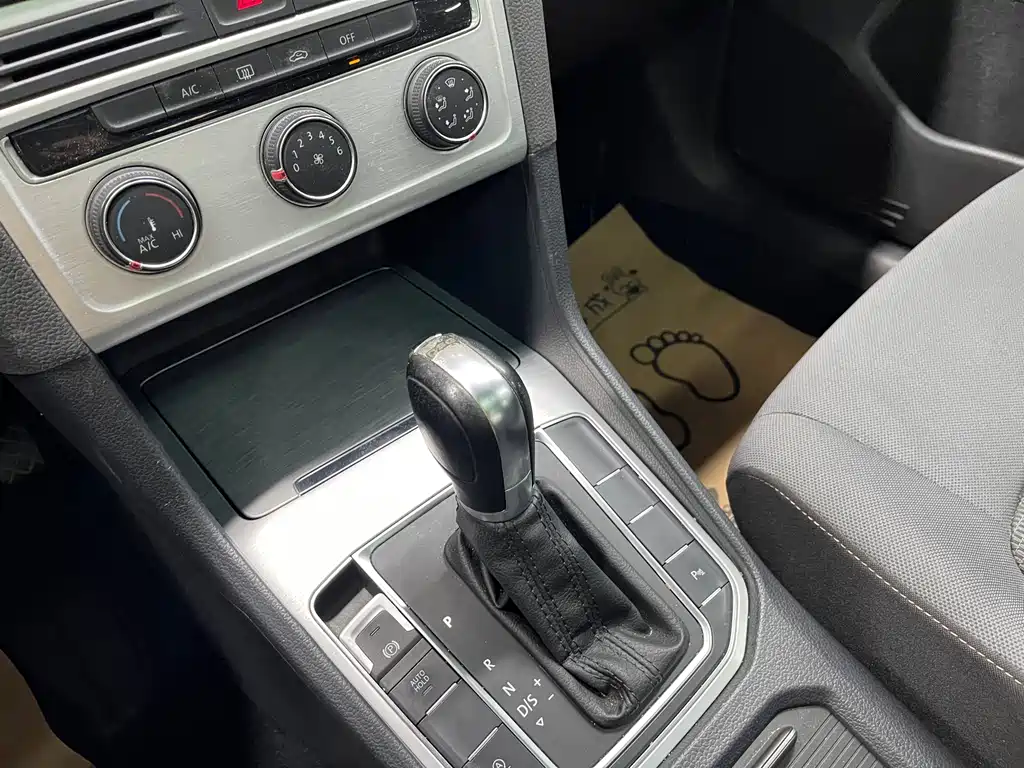 Volkswagen Golf Sportsvan — миниатюра 15