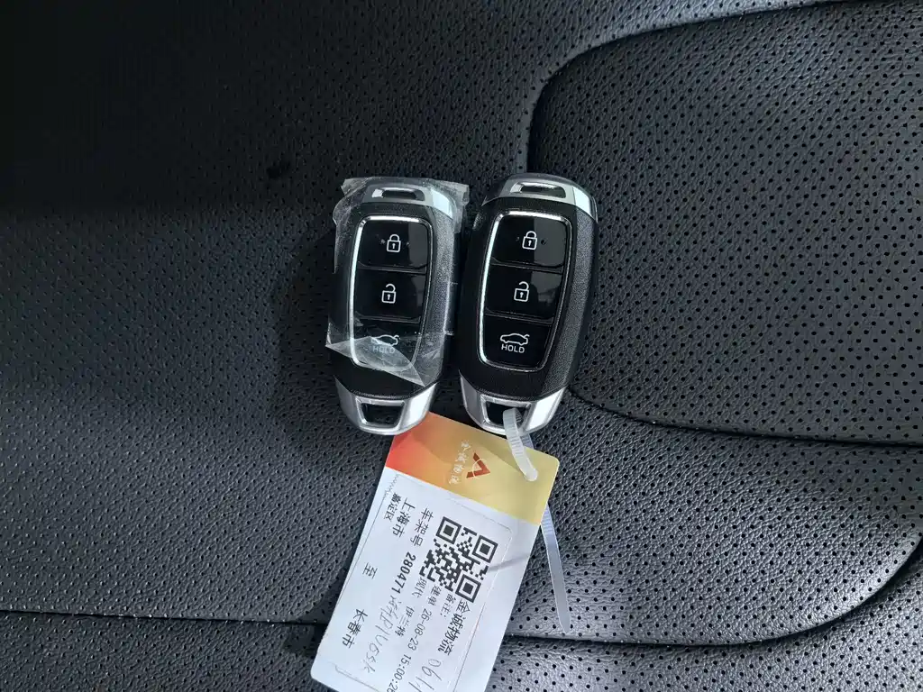 Hyundai Elantra — миниатюра 17