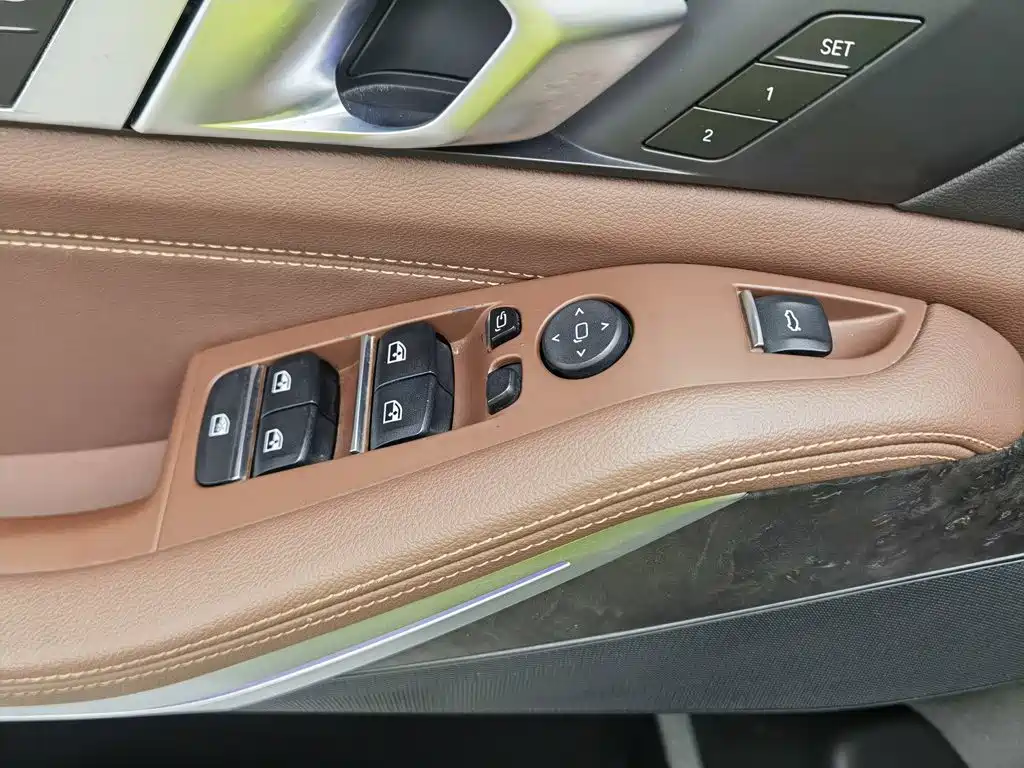 BMW X5 (Import) — миниатюра 9