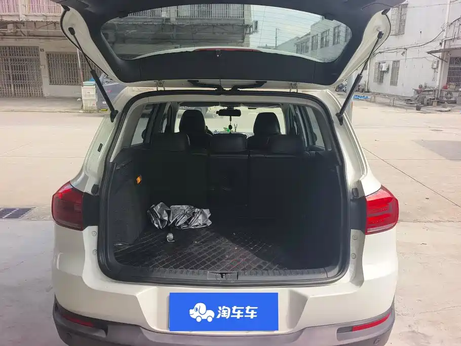 Volkswagen Tiguan — миниатюра 4
