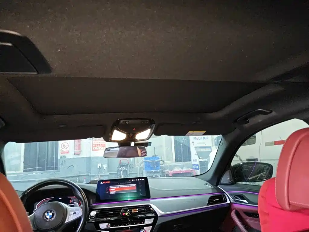 BMW 5 Series — миниатюра 9