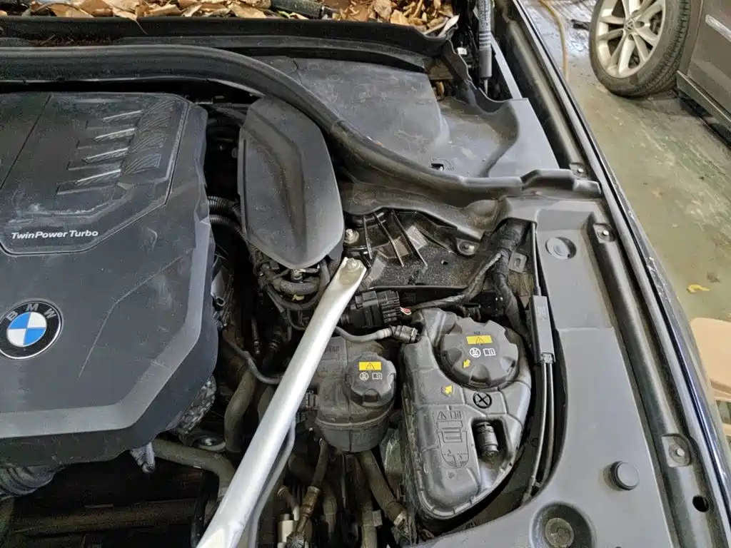 BMW 5 Series — миниатюра 22
