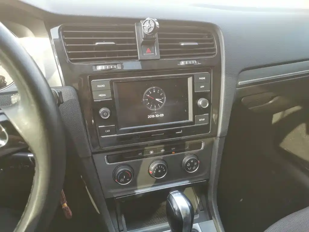 Volkswagen Golf — миниатюра 13