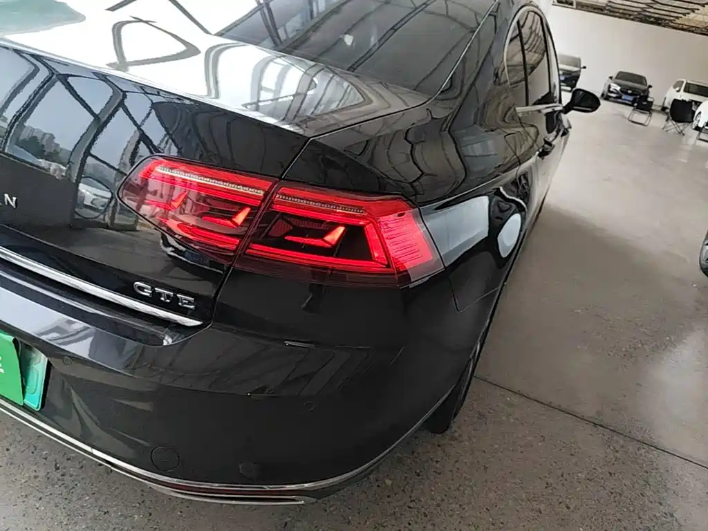 Volkswagen Magotan PHEV — миниатюра 8
