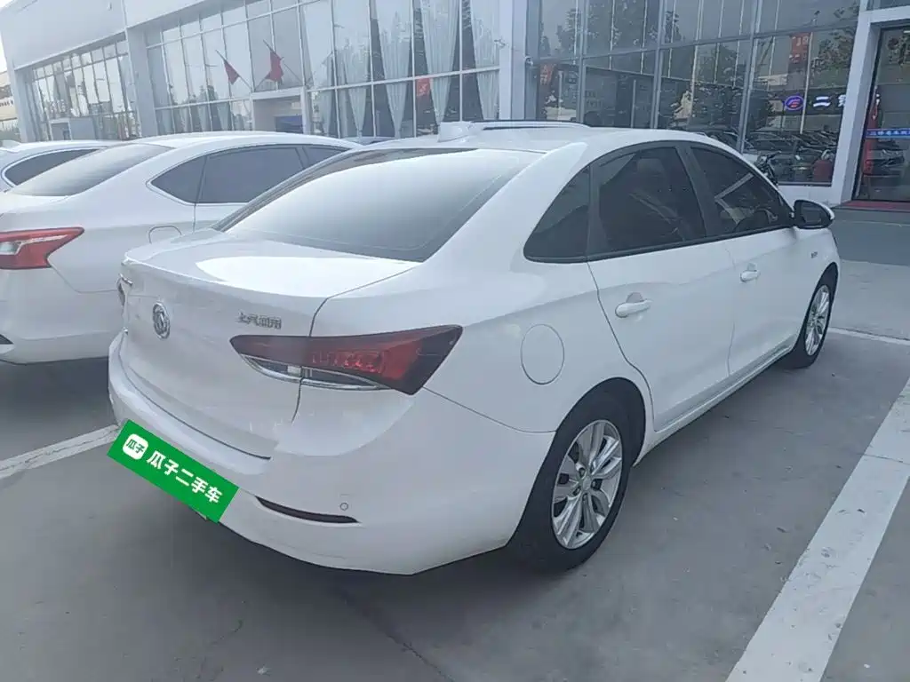 Buick Excelle — миниатюра 7