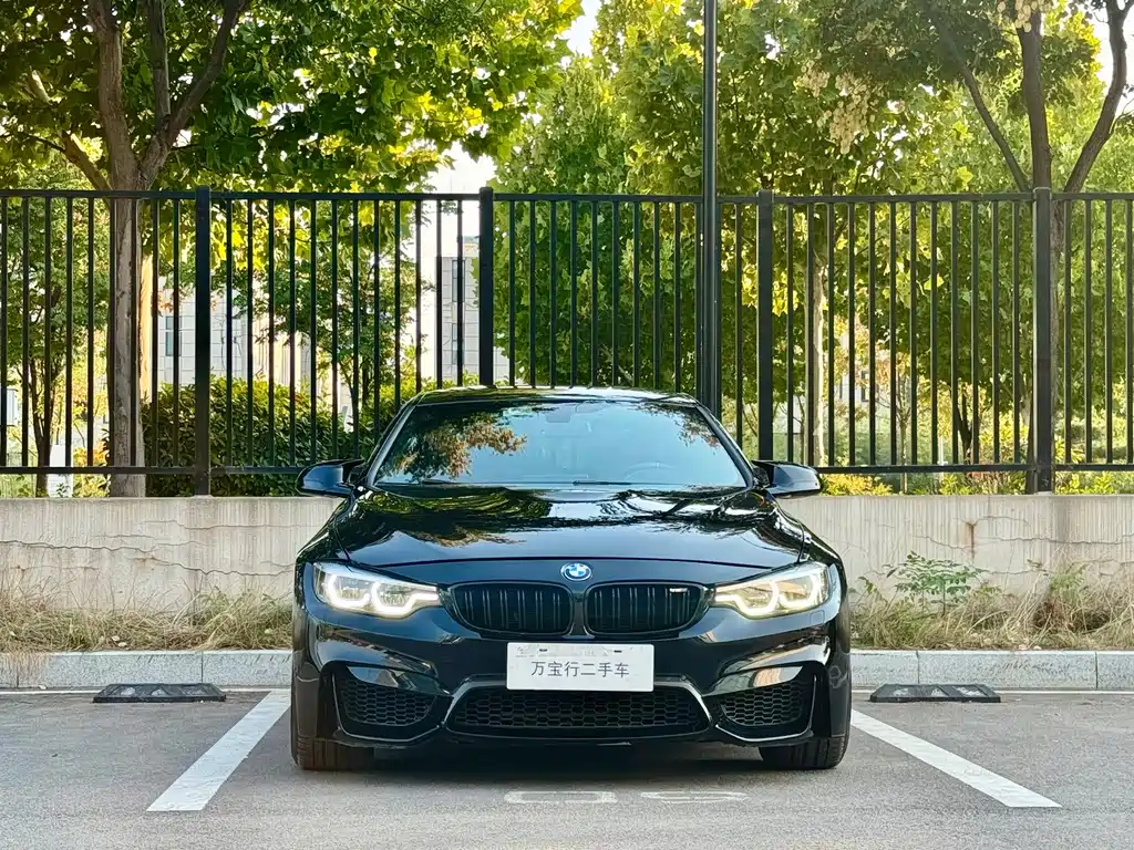 BMW M4 — миниатюра 2