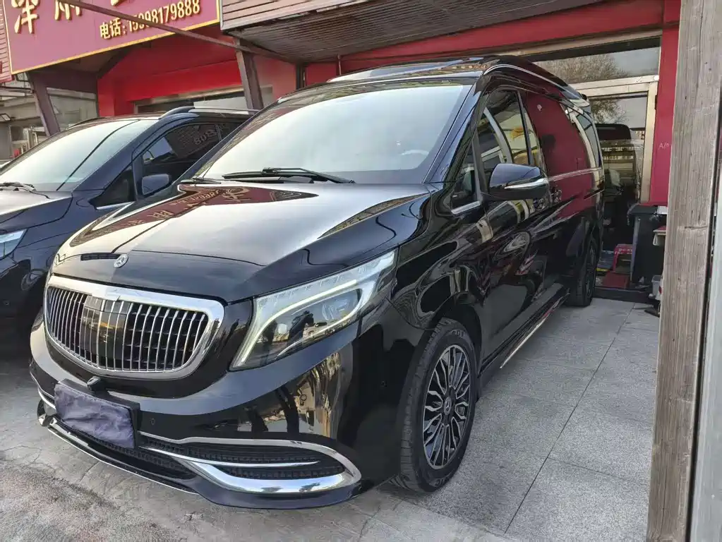 MERCEDES-BENZ V CLASS