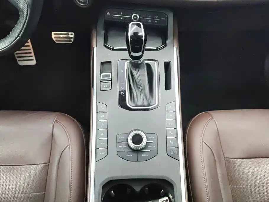 Wey Wey VV5 — миниатюра 16
