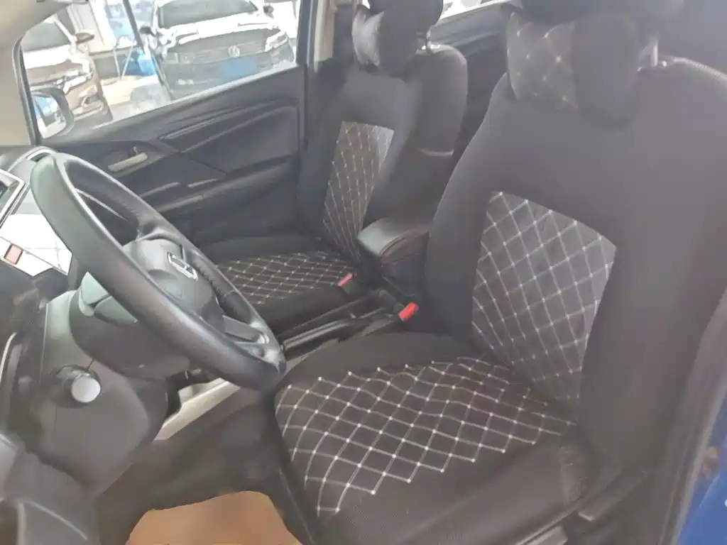 Honda Fit — миниатюра 15