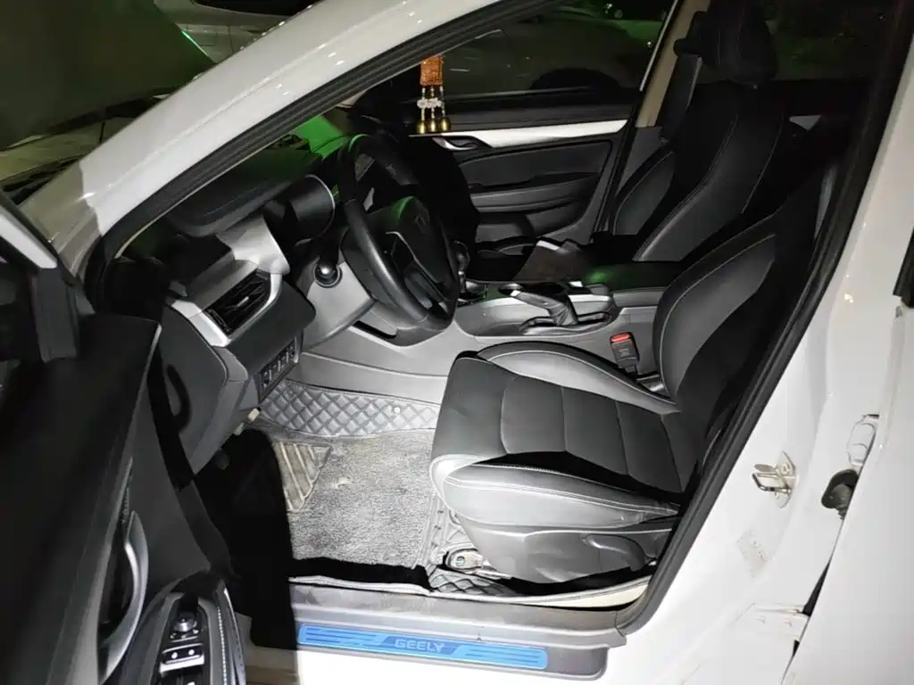 Geely Emgrand — миниатюра 15