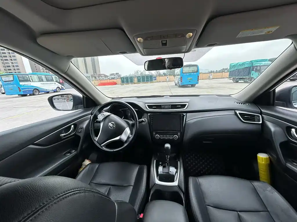 Nissan X-Trail — миниатюра 3