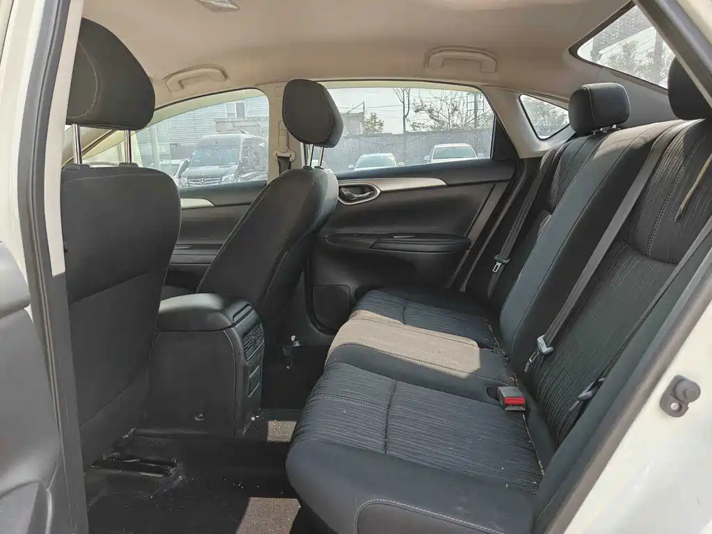 Nissan Sylphy — миниатюра 7