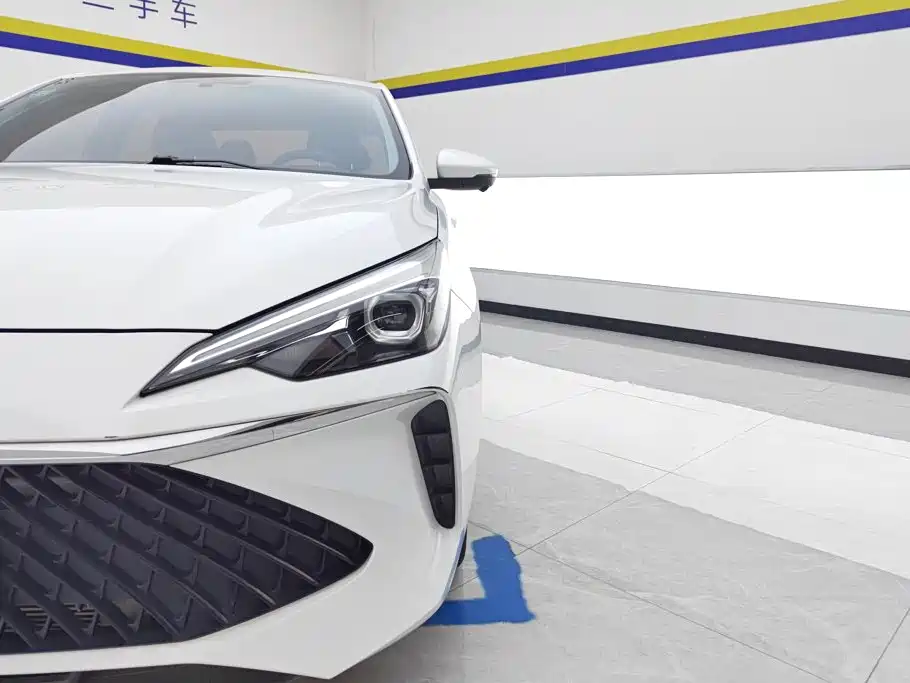 Roewe i5 — миниатюра 5