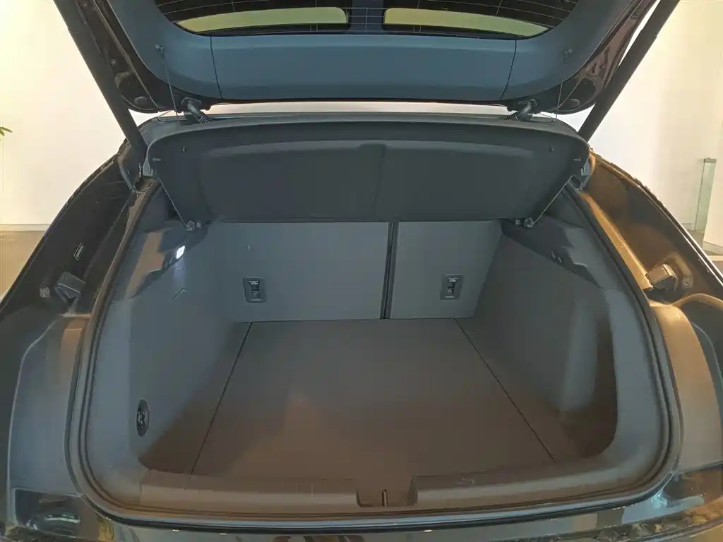 Audi E5 Sportback — миниатюра 10